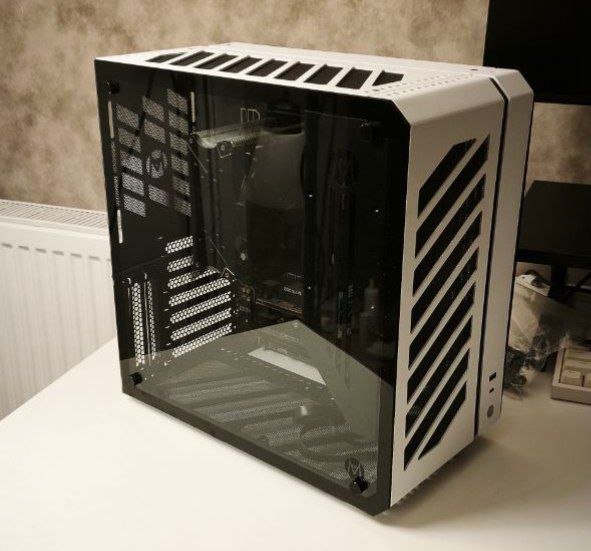 Монитор Dell 23,8' p2418hzm, блок питания Thermaltake 750W, системный блок Mechanic master C34, Оперативная память Kingston HyperX DDR4-3200 8GB 4