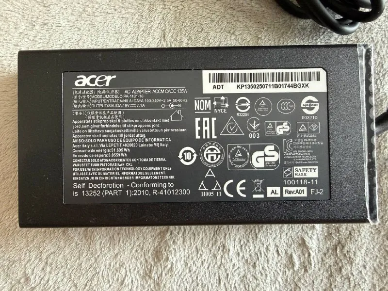 Блок питания для ноутбука Acer Aspire 1