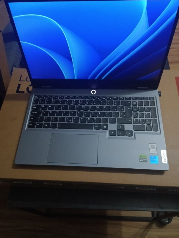 Ноутбук Lenovo LOQ 15IAX9