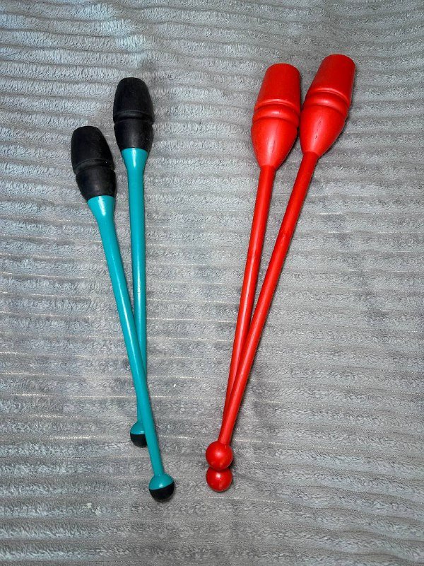 Гимнастический мяч, булавы, гимнастические подушечки, ленты, ткань, ремень 2