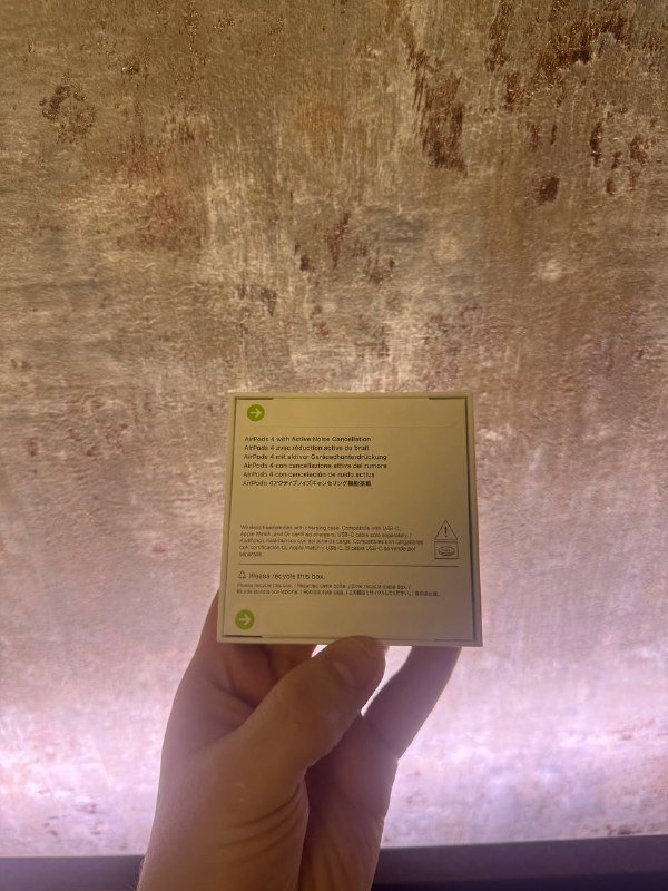 Apple AirPods 4 с активным шумоподавлением новые 2