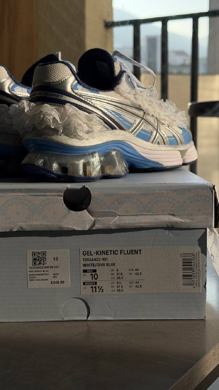 Кроссовки ASICS x SHUSHU Tong Gel Kinetic Fluent 3