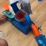 Игровой набор Hot Wheels, акула, трасса, машинка 2
