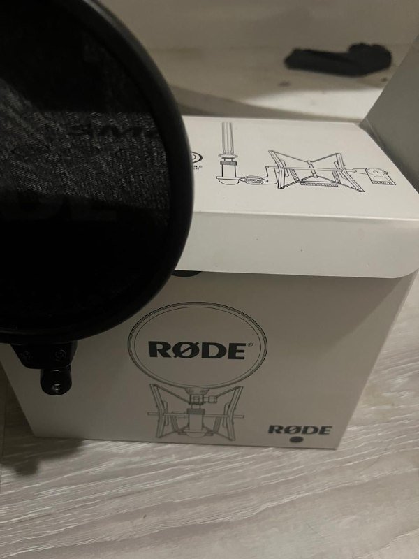 микрофон NT1-5TH, звуковая карта, аксессуары, кабели 2