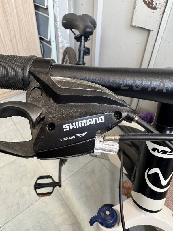 Велосипед алюминиевый каркас с тормозами Shimano и насосом 4