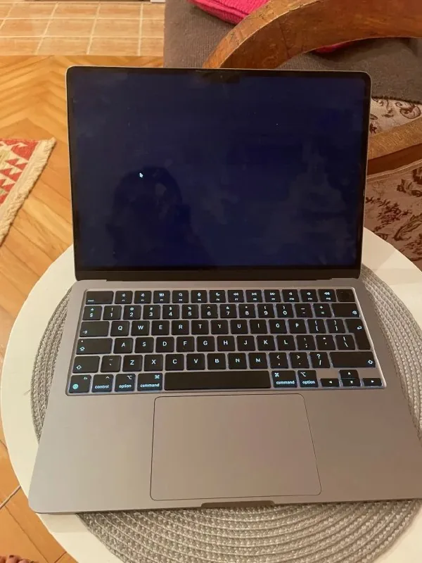 Apple MacBook Air Laptop