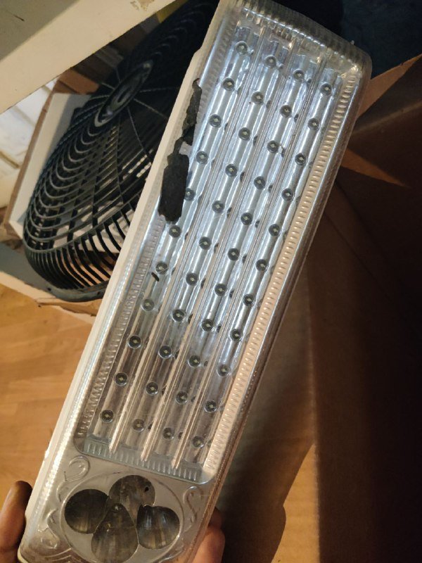 Эспандер, скакалка, мышка, лампы, охлаждение, коробки от Mac iPhone, клавиатуры 6