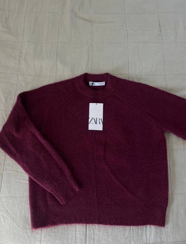 Куртка Zara, кардиган, платья голубое и оранжевое, топ, свитер 10