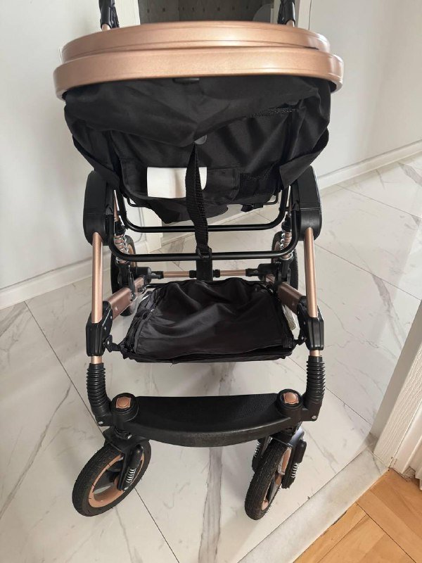 Коляска-трансформер 3-в-1 с автолюлькой и люлькой-коконом