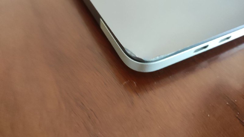 Macbook pro 13 2019, 8Гб, ssd 128 6