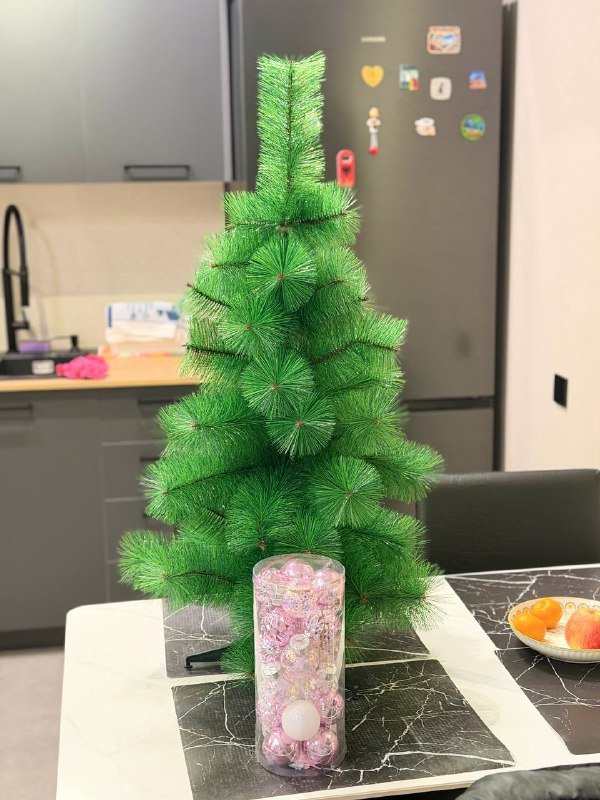 Новая елка с набором игрушек