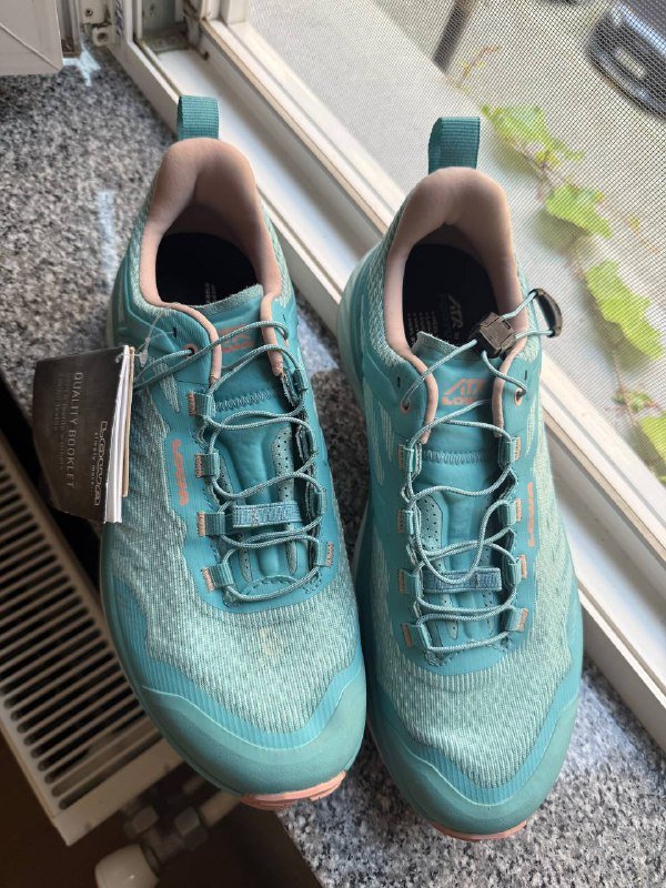 Новые кроссовки Lowa размер 39 2