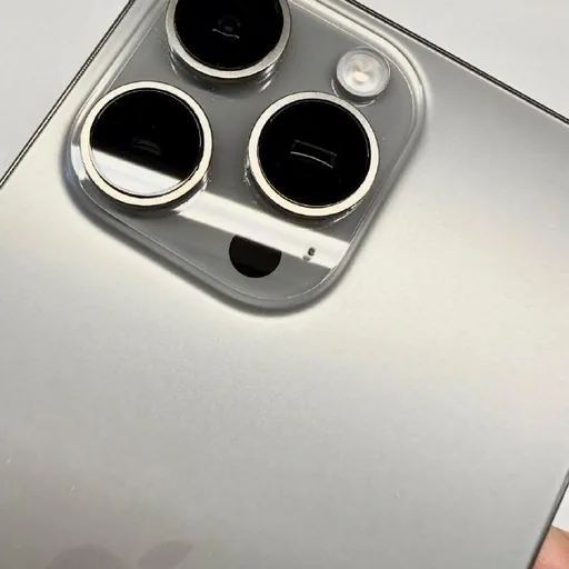 2 × iPhone 16 Pro Max 256 ГБ