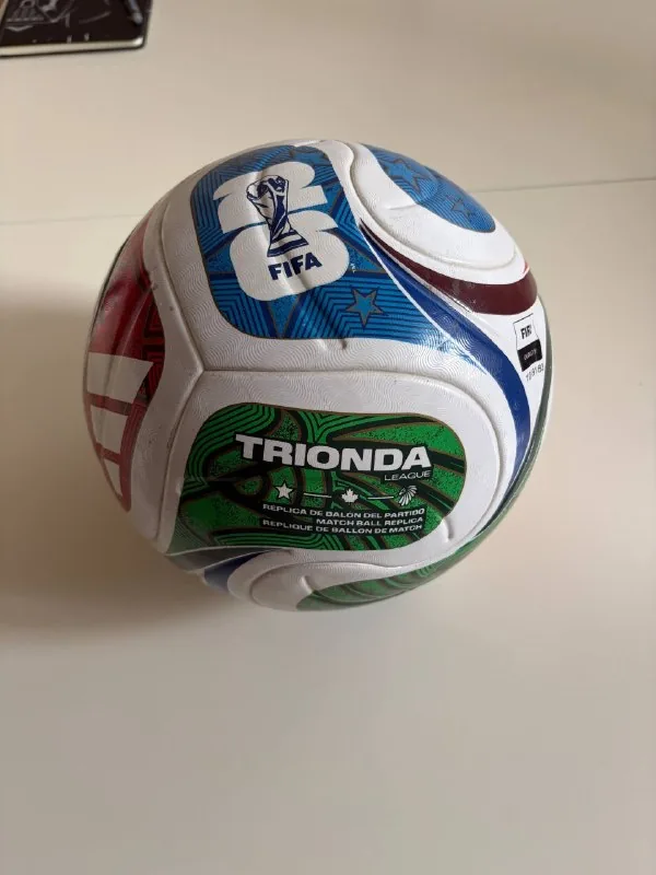 Футбольный мяч, бутсы Adidas Predator Demonskin, ручной насос 1