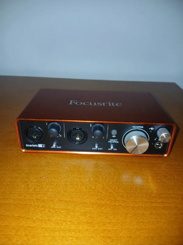 Focusrite Scarlett Audio Interface Gen 2 1