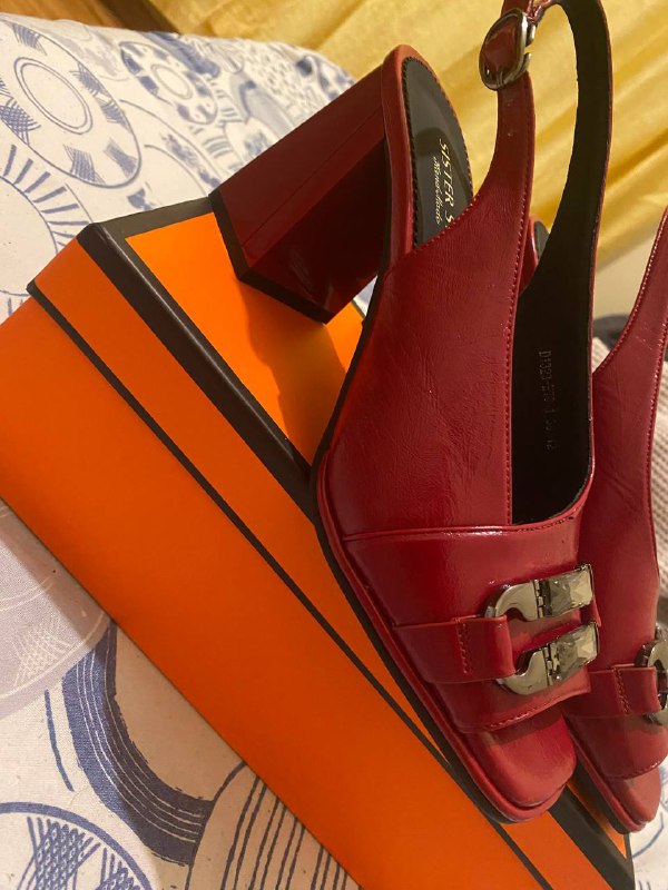 Новые туфли 38 размер, красные, 7 см каблук 2