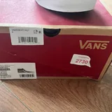 Рубашка-куртка Dickies, куртка Dickies, обувь Nike, кеды Vans 10