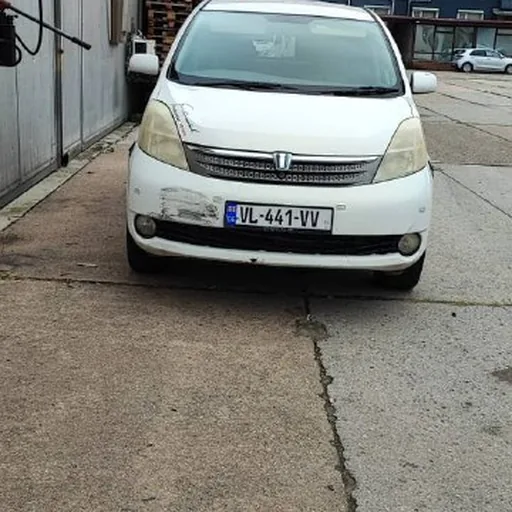 Honda minivan