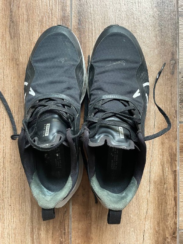 Кроссовки Nike размер 42 EUR