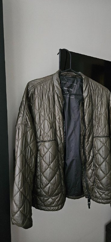 Стеганый бомбер Massimo Dutti хаки S