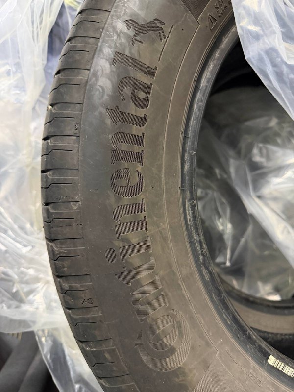 Летняя резина 215/65/17 Continental 2