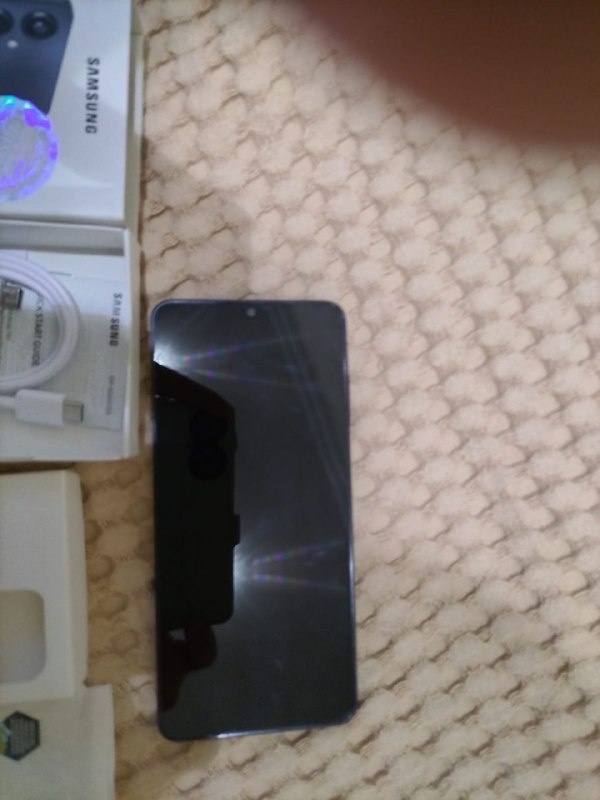 Смартфон Samsung Galaxy A06 4/64Гб LTE Черный 4