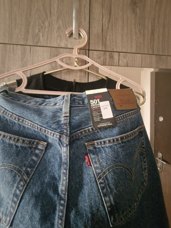Маленькое чёрное платье, джинсы 501 Levis 3