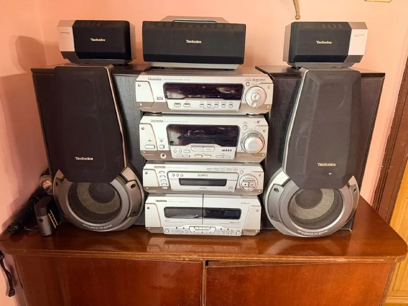 Technics-ის მუსიკალური ცენტრი 5.1 აკუსტიკით და საბვუფერით 1