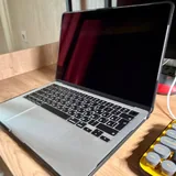 MacBook Air 13 M3 16 GB 256 GB 2