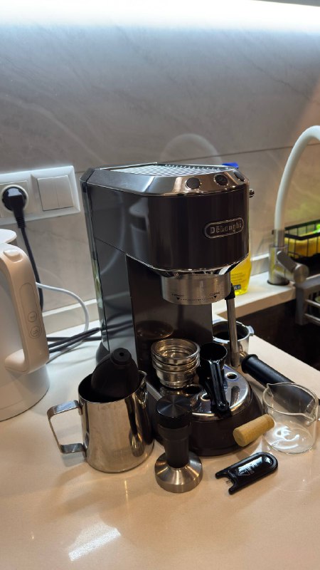 Кофе машина Delonghi EC885 4