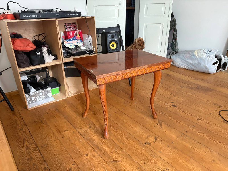 Журнальный столик