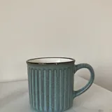 Кружка, маленькая сумочка, поднос, настольная игра, фотоальбом, журнал, мышка 8