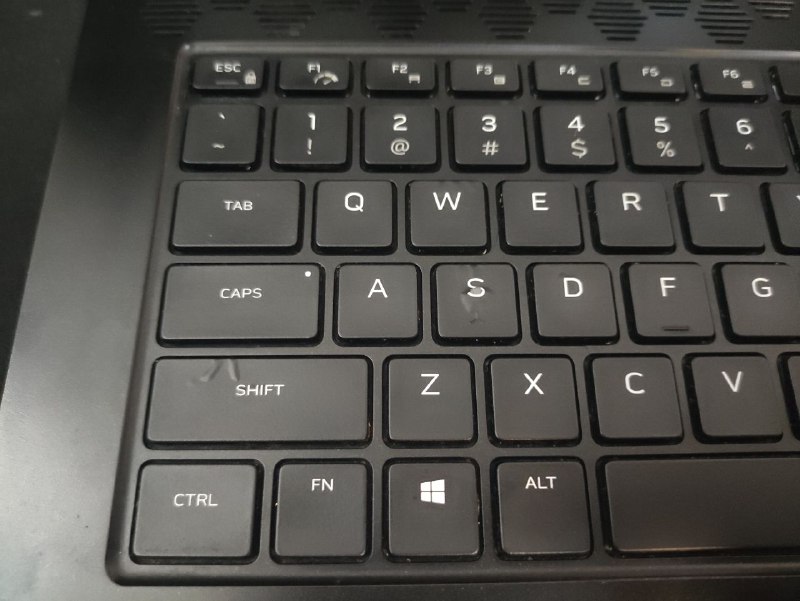 Игровой ноутбук Dell Alienware M15 R5 7