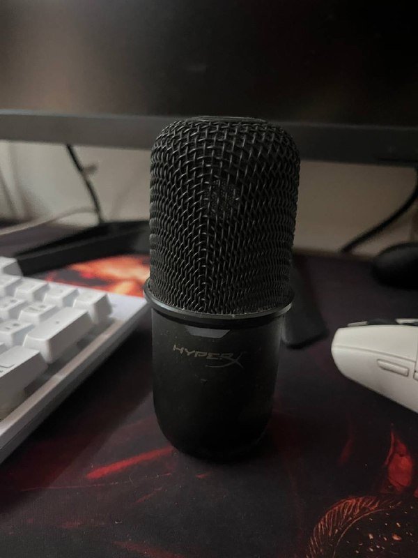 ПК с монитором Lenovo и комплектующими, микрофон HyperX, клавиатура MSI 5