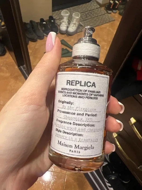 Парфюм By the Fireplace Maison Margiela