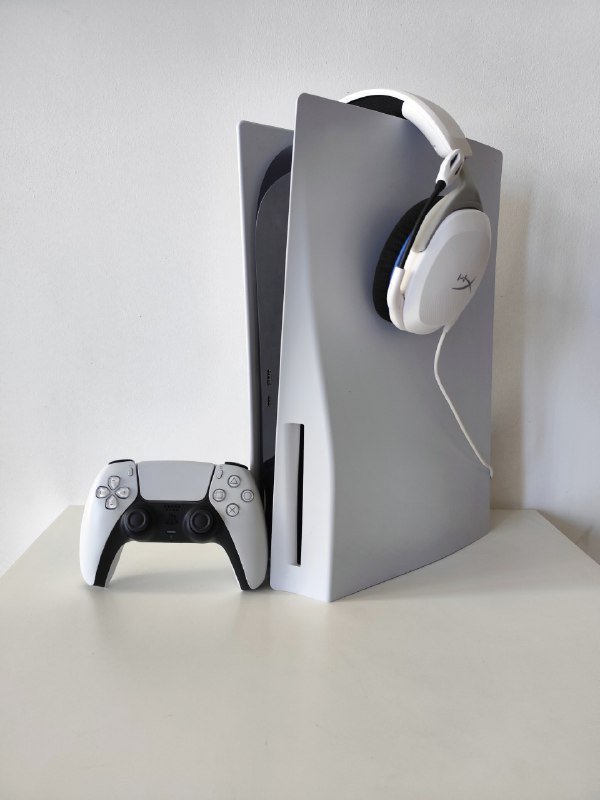 PlayStation 5, DualSense, HyperX Cloud Stinger 2