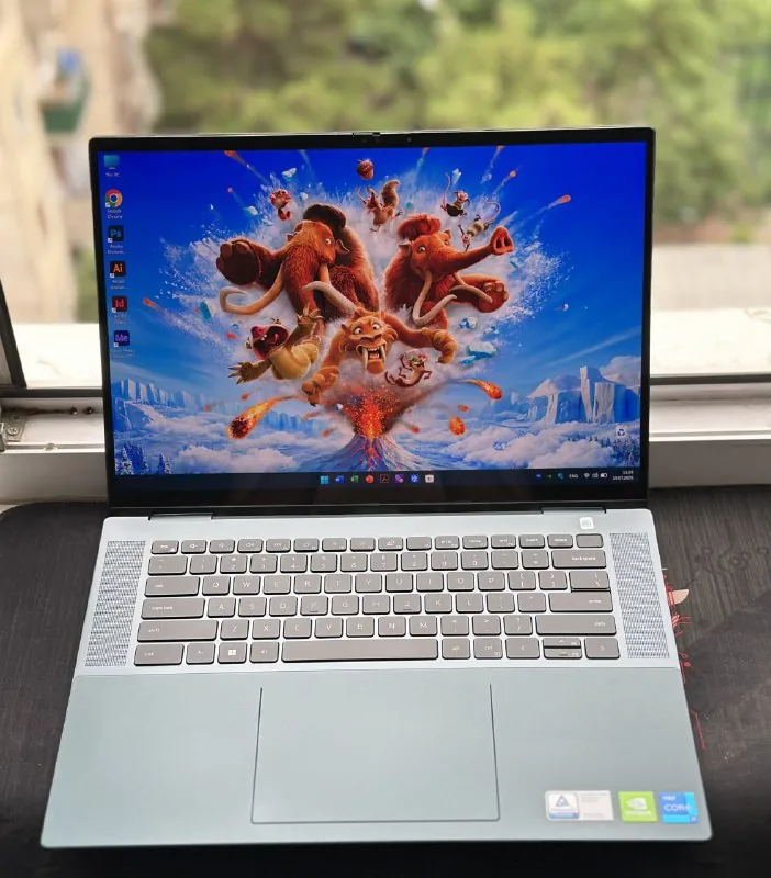 Dell Inspiron 7620 Laptop 1