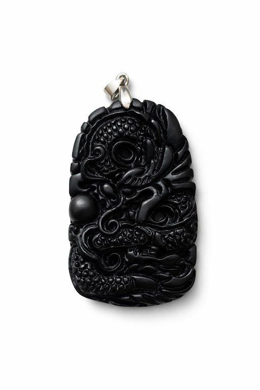 Чёрный нефрит подвеска