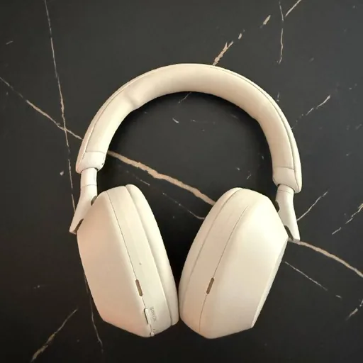 Наушники Sony WH-1000XM6