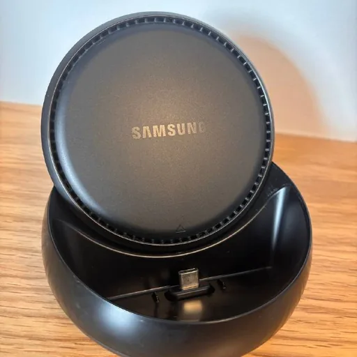 Док-станция Samsung DeX Station EE-MG950