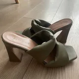 Босоножки, мюли, лодочки 4