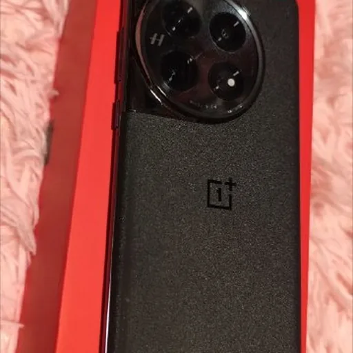 OnePlus 12