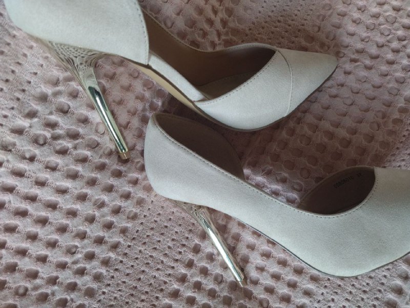 бежевые замшевые женские туфли размер 37 4