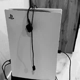 PlayStation 5 с двумя геймпадами 1