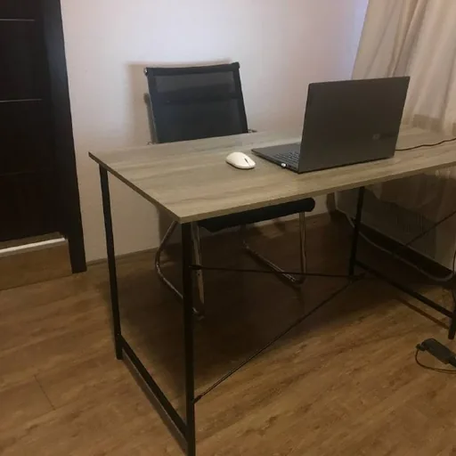 Рабочий офисный стол JYSK 1,2 м х 0,6 м