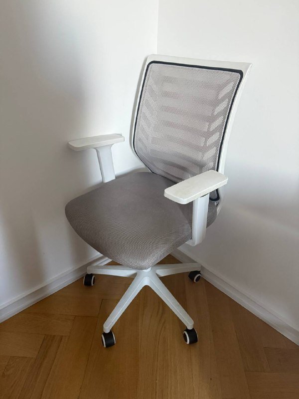 Стул компьютерный