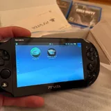 PS Vita с картой памяти 256 GB и играми 9