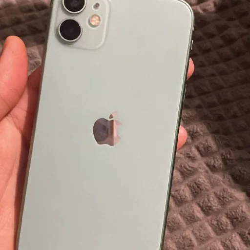 iPhone 11