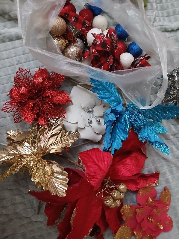 Елка со снегом и игрушками, 120 см 3