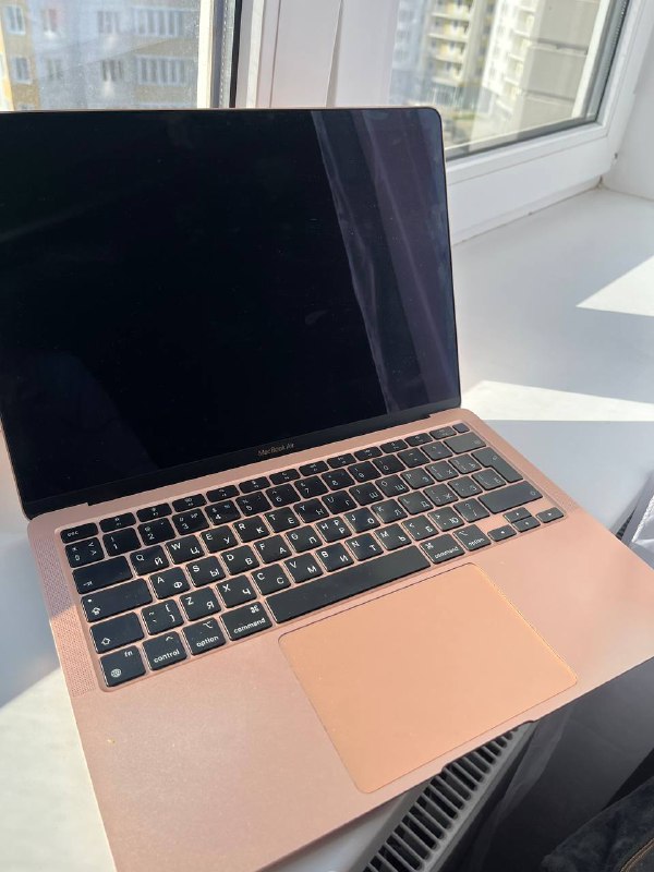 MacBook Air 2020, полностью рабочий, 82% аккумулятора 4